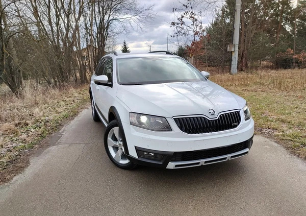 Skoda Octavia cena 51900 przebieg: 226000, rok produkcji 2015 z Staszów małe 497